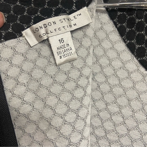 London Style Geometric Print Sheath Dress Size 16 Black White Neck Tie Detail - Picture 6 of 13